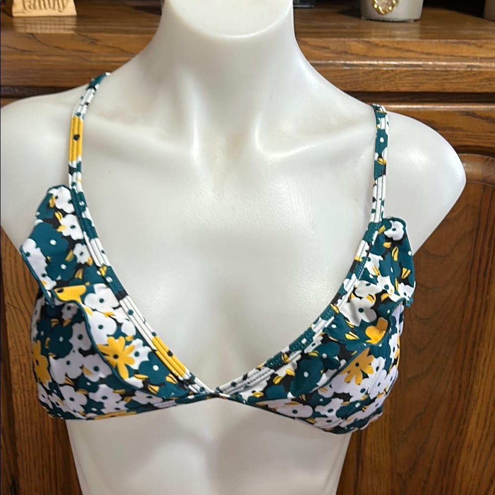 LIZAFUL Floral Bikini Top with Ruffle Straps Size 8